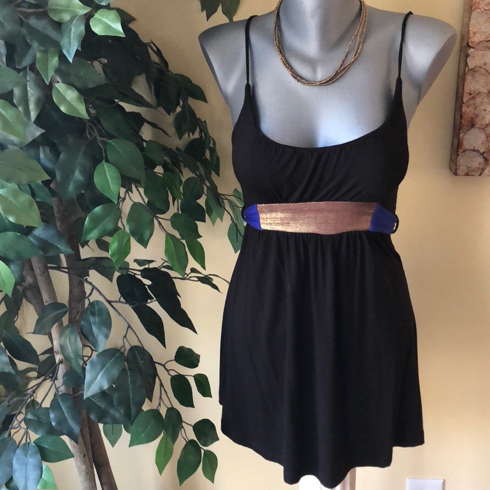 Black top for casual, play or under a jacket